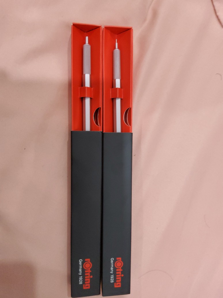 Lihit Lab Compact Pen Case Red A7687-3