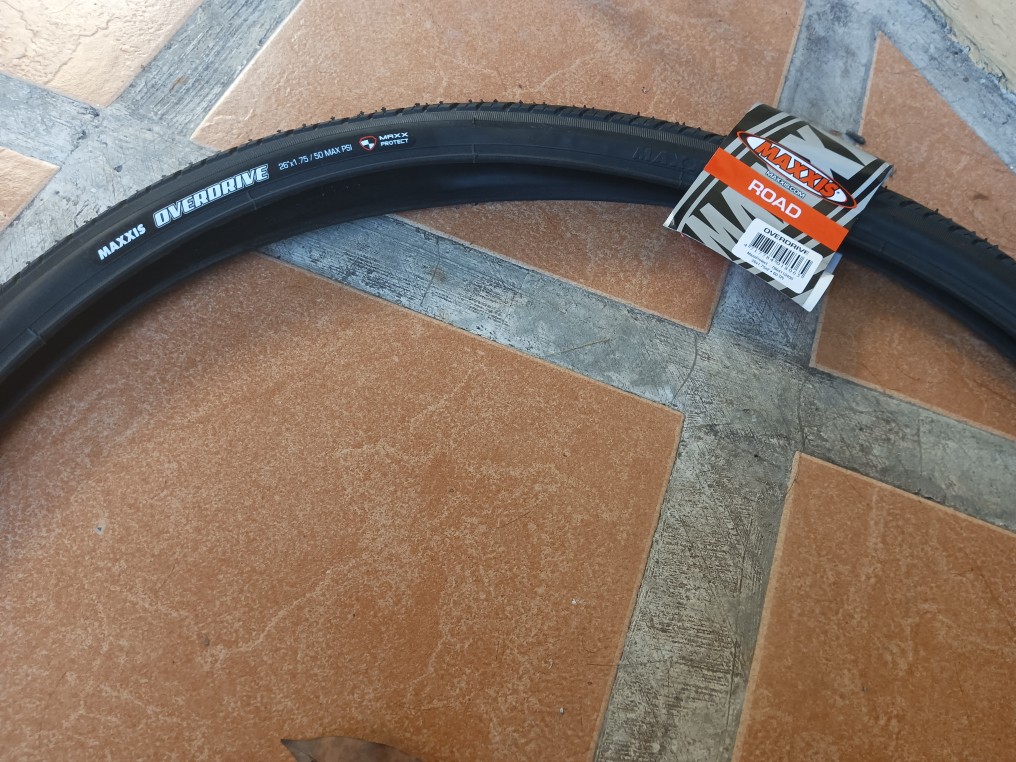 MAXXIS OVERDRIVE Mountain road bike puncture
