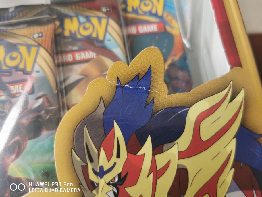 Pokémon TCG: True Steel Premium Collection- Featuring Zacian- Includes Foil  Card, Finey Sculpted Figure, Pin, and 6 Booster Packs 