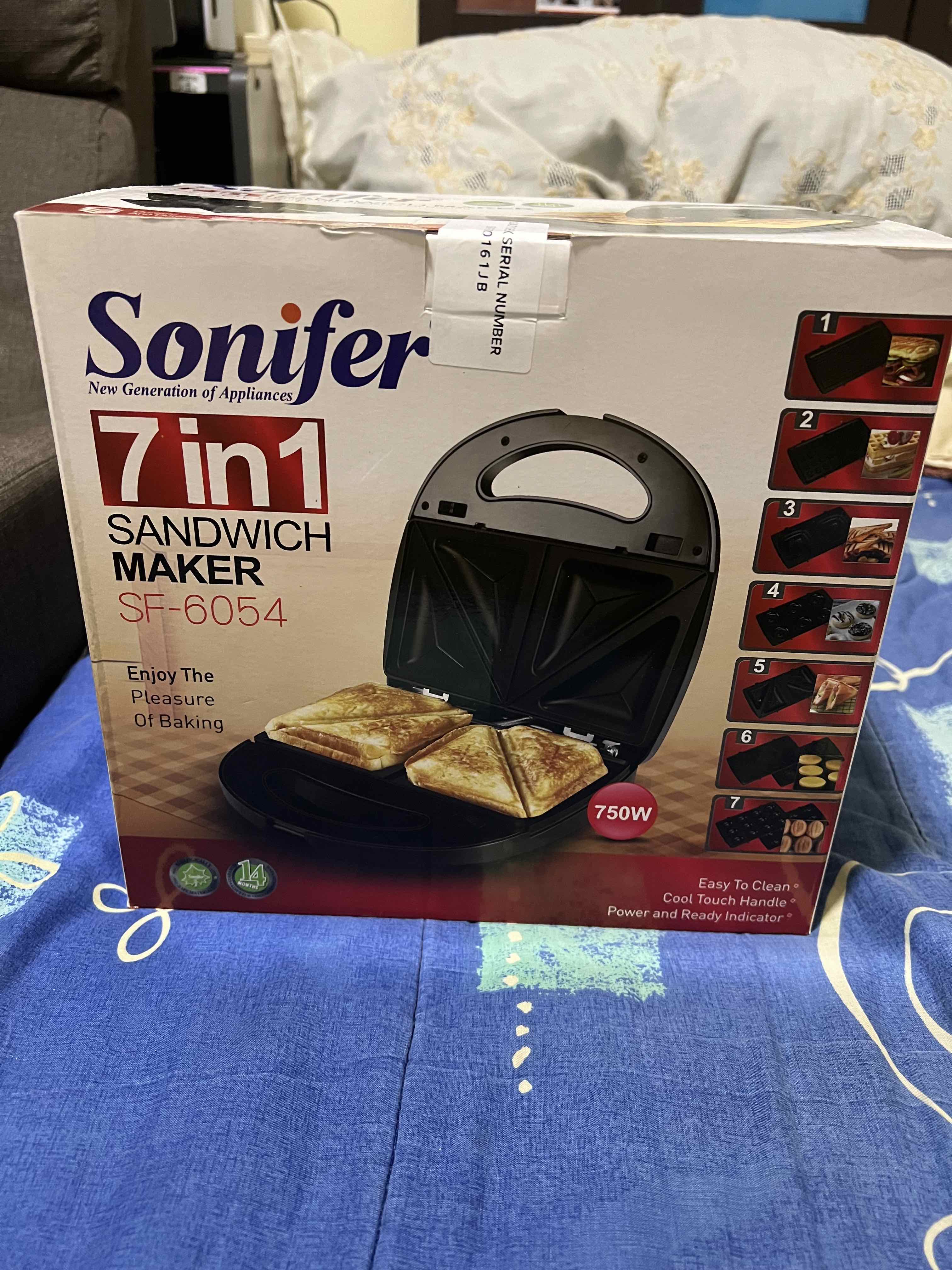 Sonifer Sandwich Maker SF-6122 .Detachable waffle maker 7 in 1