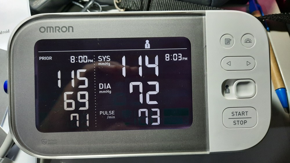 Jual Tensimeter Digital OMRON PLATINUM BP5450 Blood Pressure