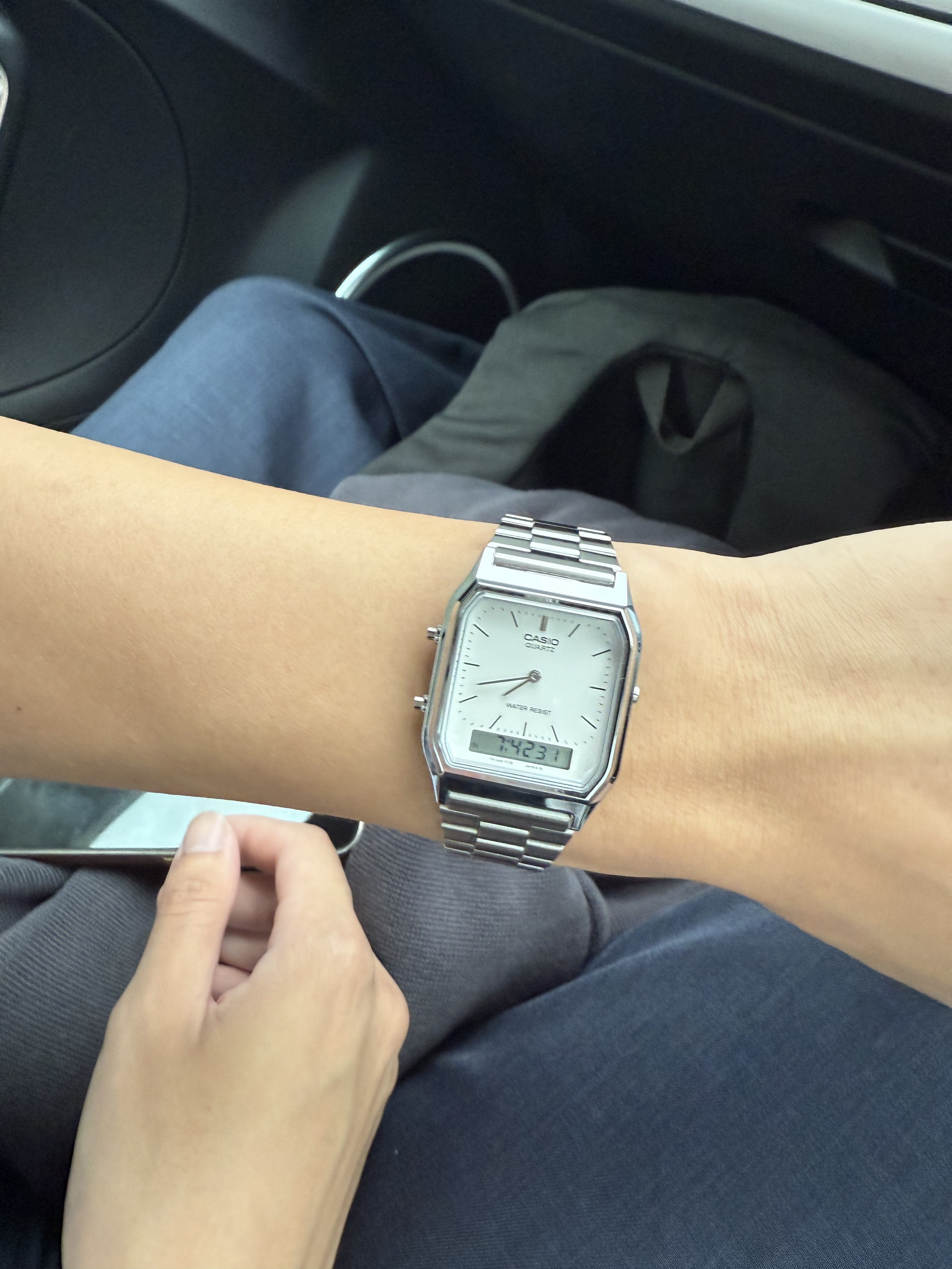 Vinstore] Casio AQ-230 Dual Time Adjustable White Dial Analog