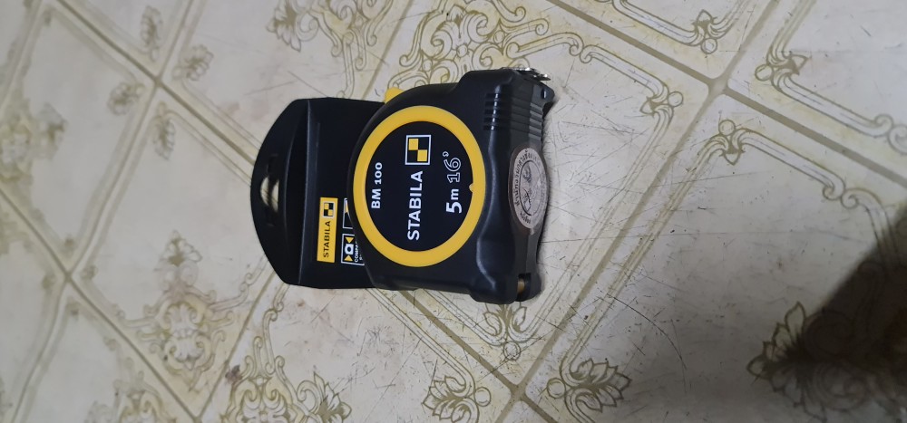 Tape Measures with Steel Blades