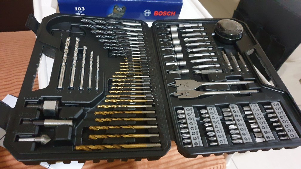 Bosch professional 103 piece mixed drill bit discount set