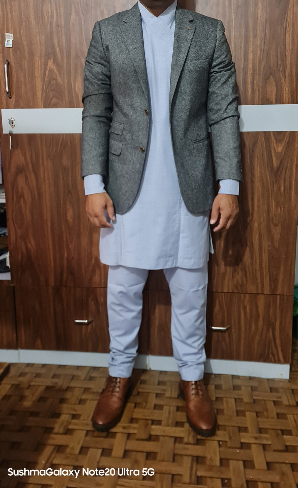 nepali-daura-suruwal-design