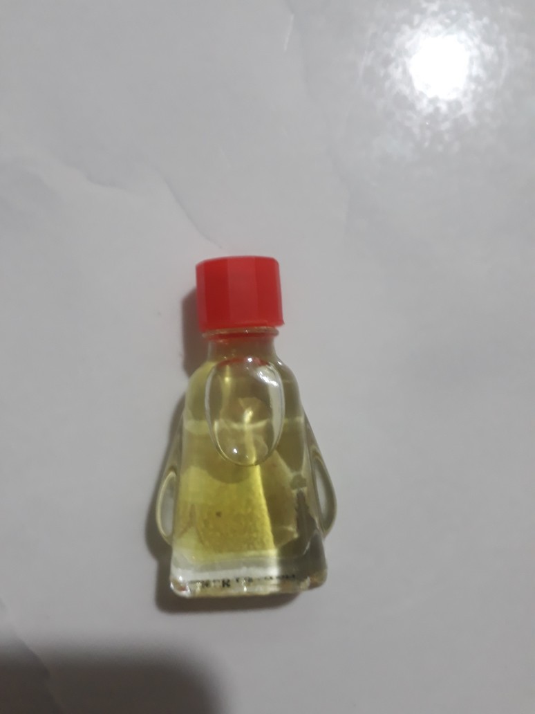 Dầu Đỏ Sao Việt Giúp Làm Ấm Cơ Thể Hỗ Trợ Tình Trạng Cảm Lạnh Dầu