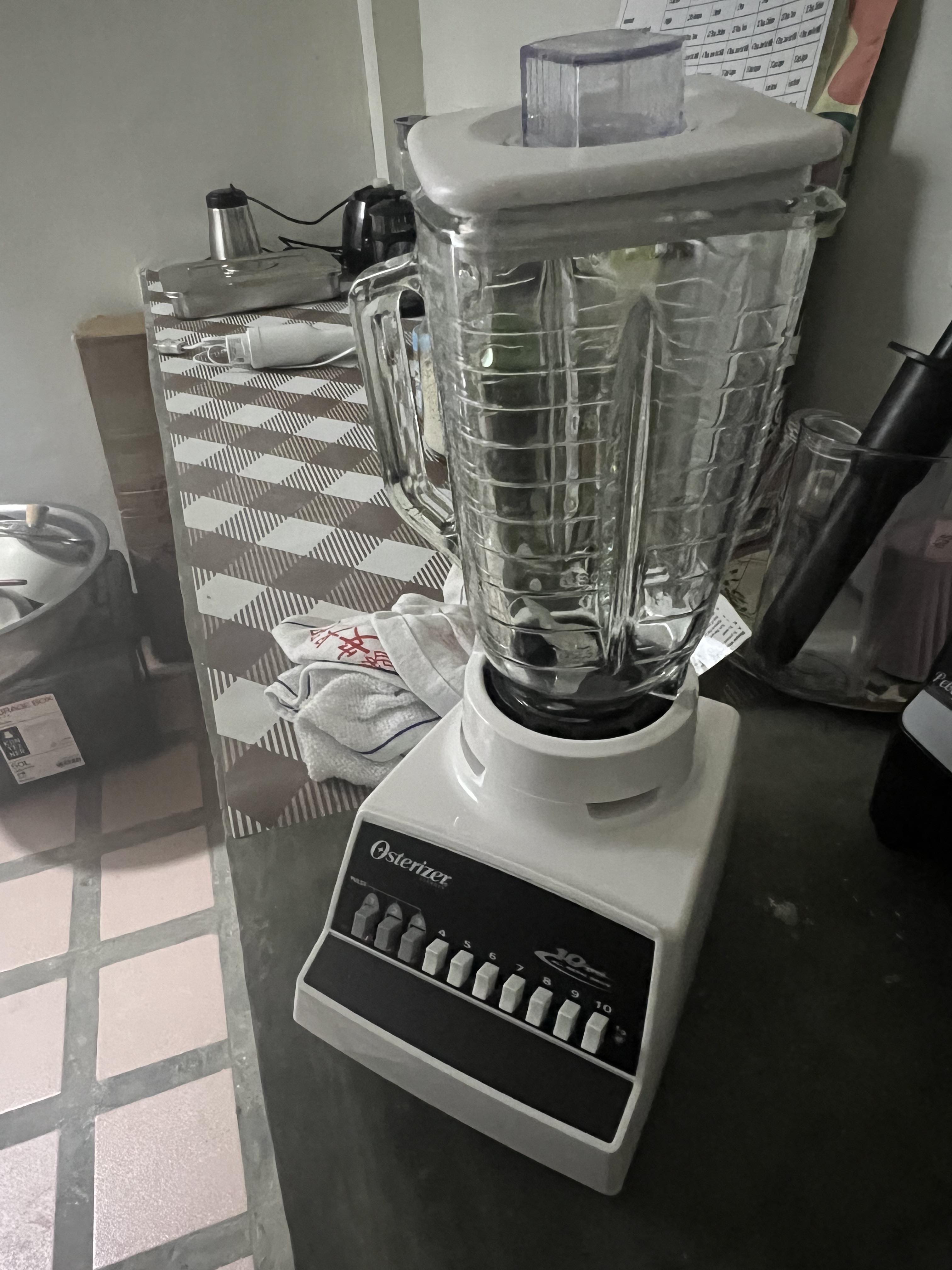 Osterizer 4172 10 Speed Blender with Glass Jar