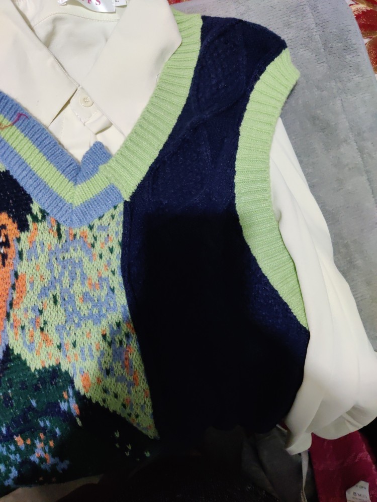 Korean Soft&Glutinous Plus Size Vest Retro V-neck Sweater Vests Fit  L/XL/XXL Super High Quality