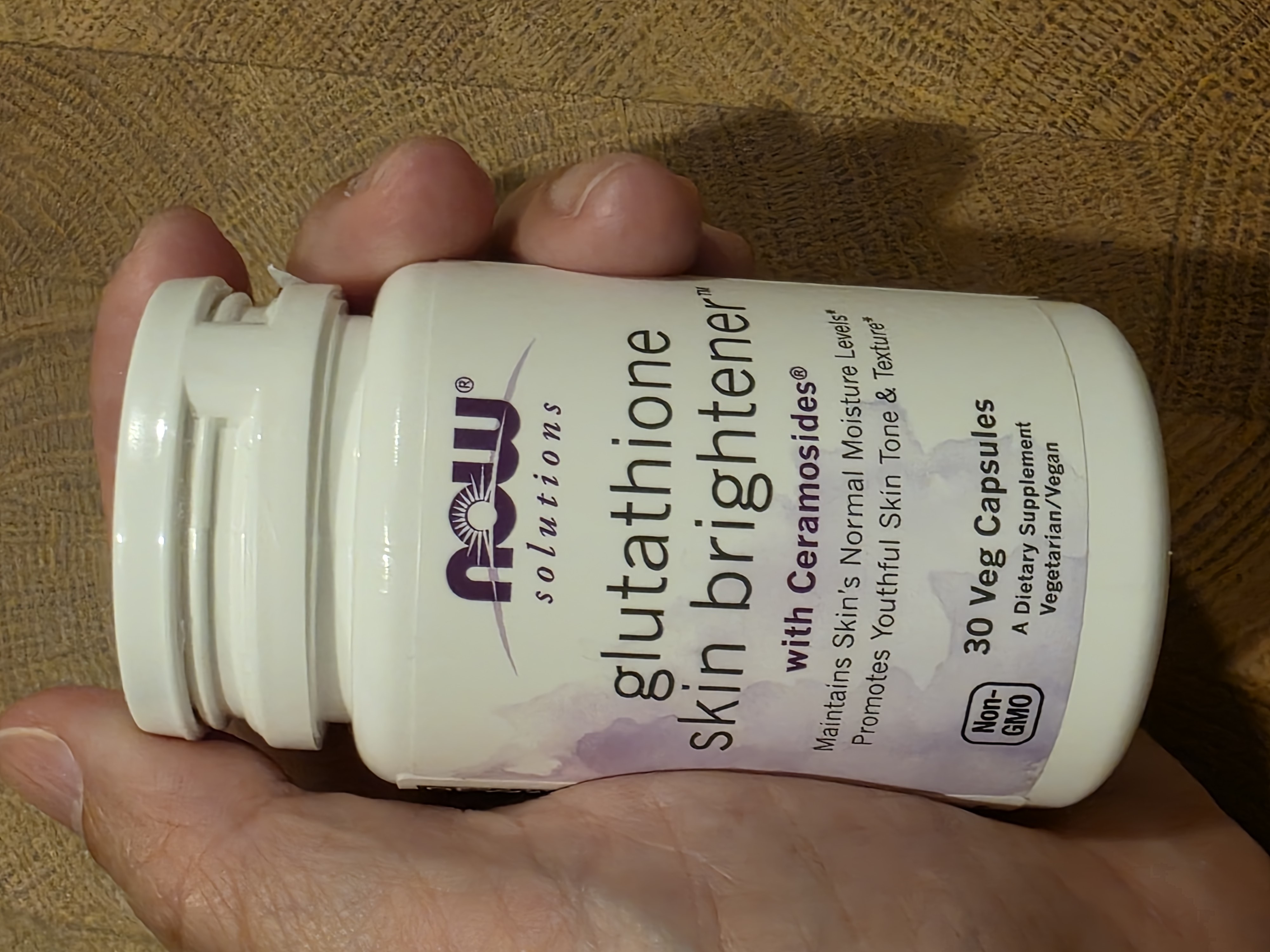 glutathione skin brightener with ceramosides Medicube AGE-R Glutathione Glow Ampoule