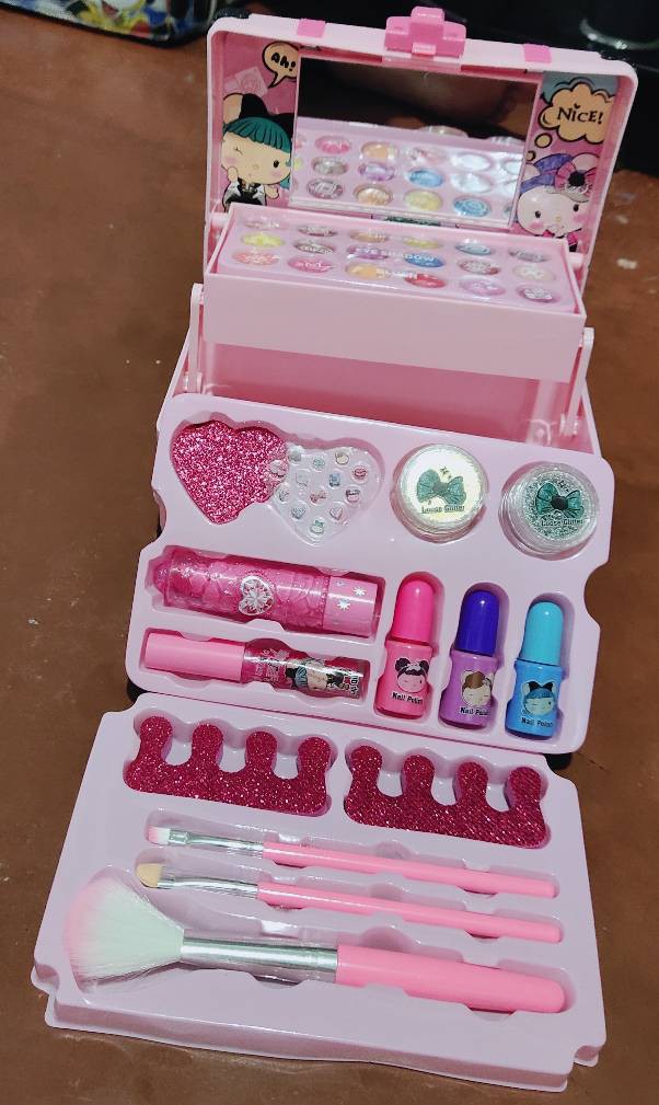 32Pcs Make Up Set for Kids Non Toxic Toys Girl Princess Makeup Kit