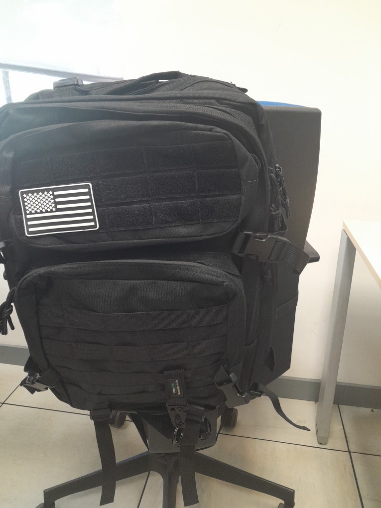  FHIOR TACTICAL Mochila táctica de 40 litros, mochila militar  MOLLE de gran capacidad, resistente al agua y duradera, 40l negro, Mochilas  de mochila : Deportes y Actividades al Aire Libre