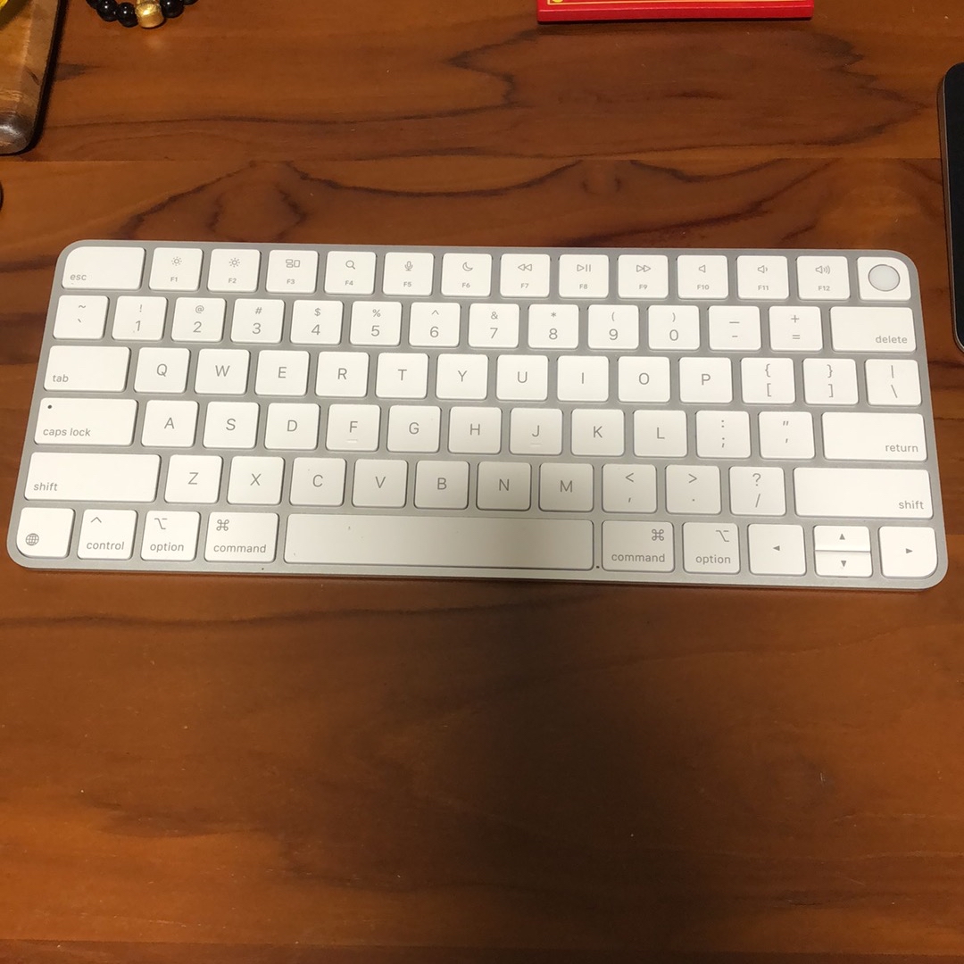 Apple Magic Keyboard with Touch ID for Mac models with Apple