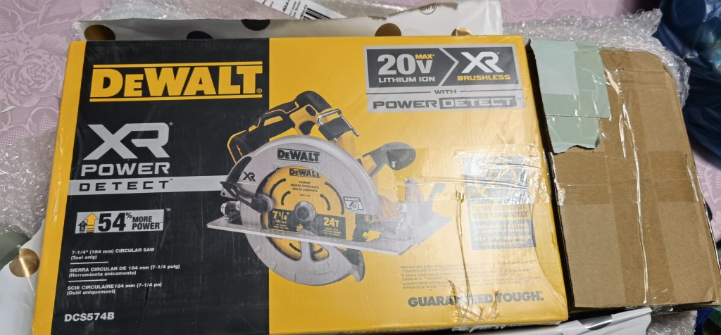 DeWALT DCS574B 20V MAX XR® 7-1/4 IN. BRUSHLESS CIRCULAR SAW COMBO KIT WITH POWER  DETECT™ TOOL TECHNOLOGY Lazada PH
