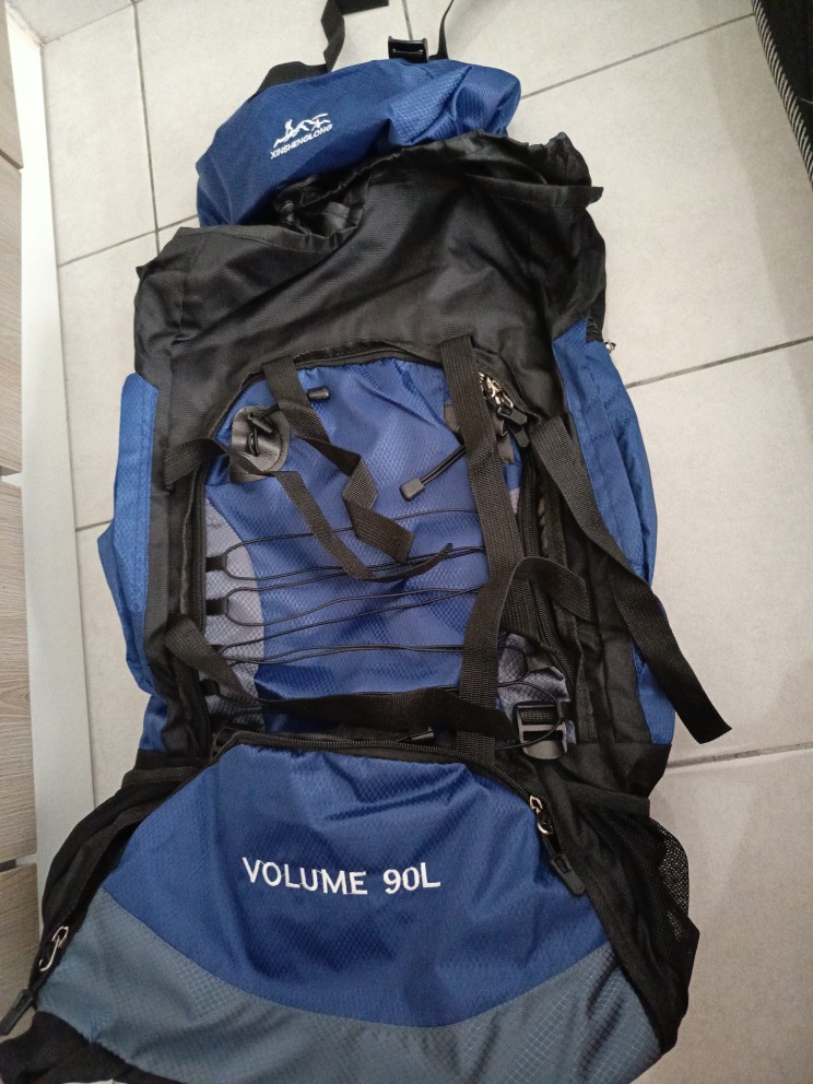 90L Large Capacity Outdoor Backpack Waterproof Mountaineering Trekking  Hiking Rucksack Travel Sport Bag