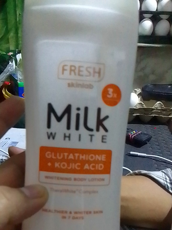 FRESH Skinlab Milk White Glutathione + Kojic Whitening Body Lotion 200ml | Lazada PH FRESH Skinlab Milk White Glutathione + Kojic Whitening Body Lotion 200ml | Lazada PH