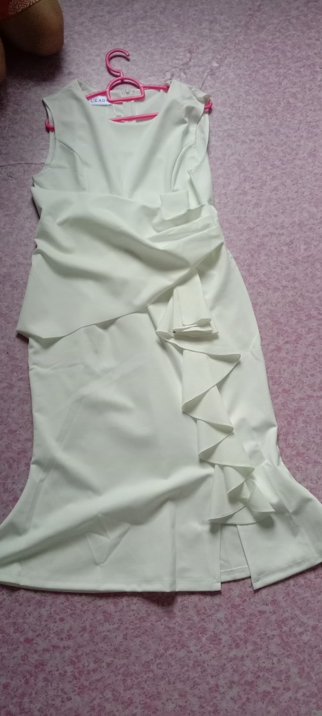 French ruffles folds cover belly slit Slim sleeveless bag hip mid-length  white dress temperament banquet work skirt