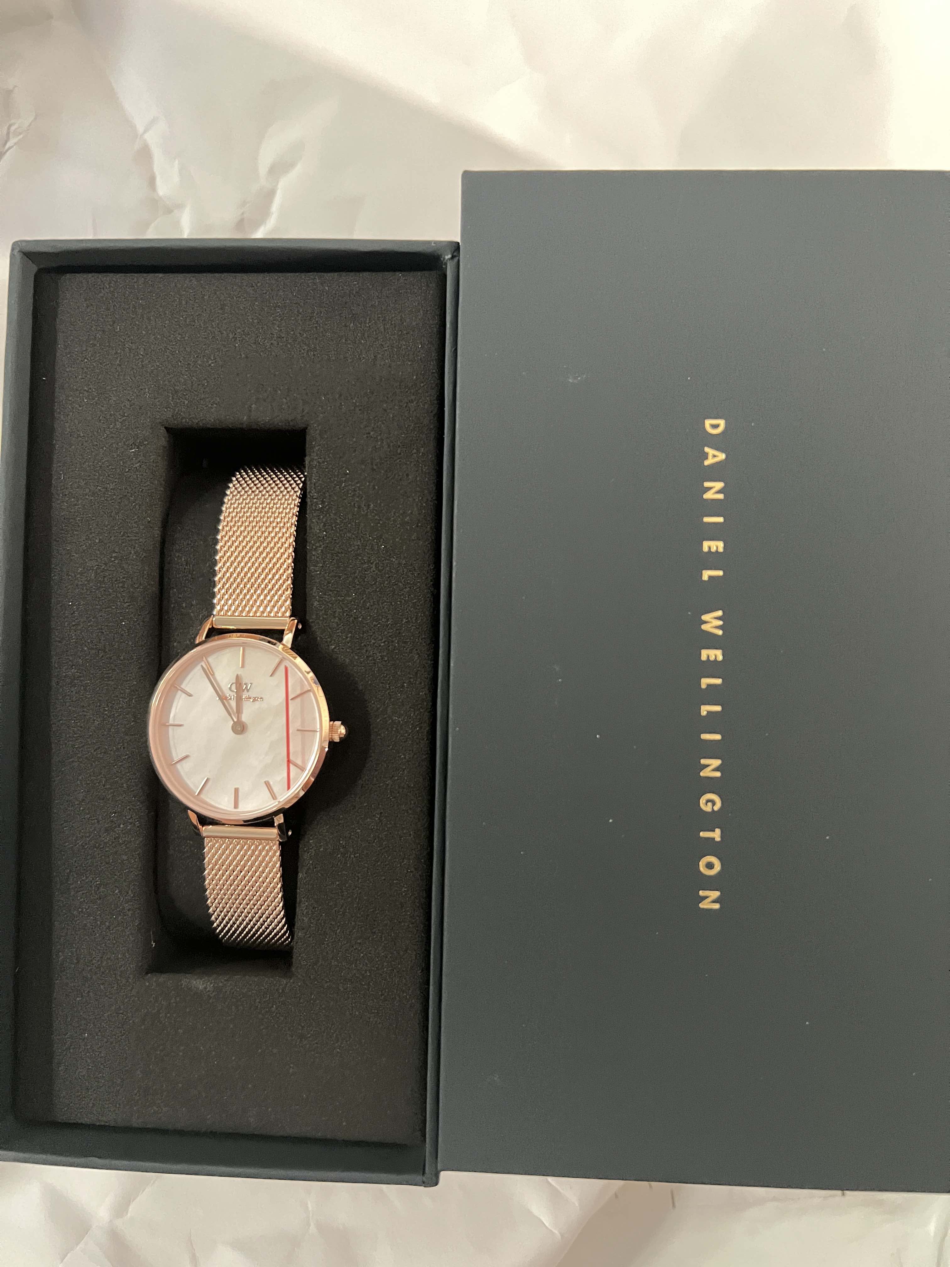 Daniel Wellington Petite 28 32mm Melrose Rose gold Mother of Pearl Dial Watch Watch for women Women s watch Fashion watch DW Official Authentic Lazada PH