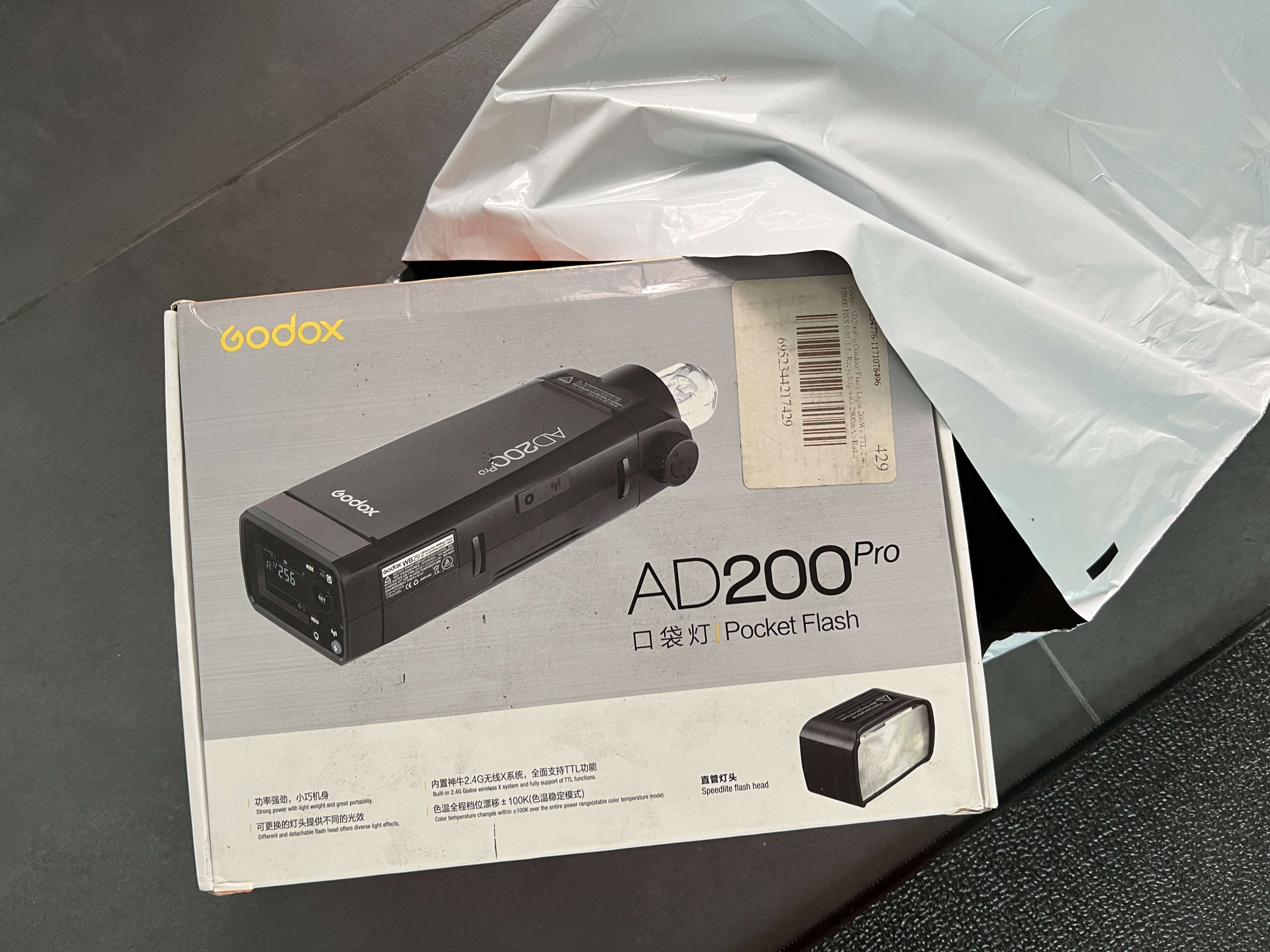 Godox AD200Pro Outdoor Flash Light 200Ws TTL 2.4G 1/8000 HSS 0.01-1.8s –  AMBITFUL