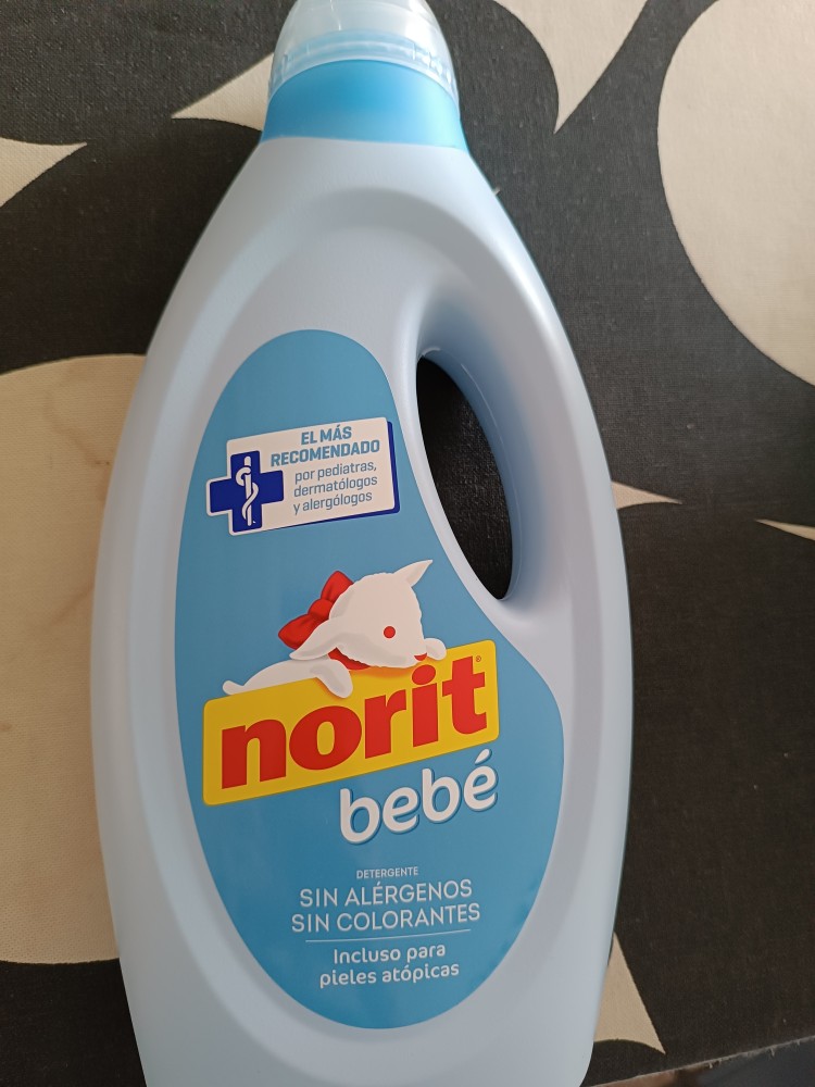 Norit Detergente Bebé Detergente líquido sin alérgenos para lavar la ropita  del bebé 32 lavados 1125 ml