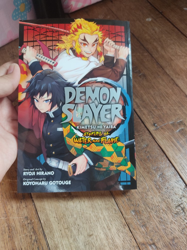 Demon Slayer: Kimetsu no Yaiba-Stories of Water and Flame - Brochado -  Ryoji Hirano, Koyoharu Gotouge - Compra Livros ou ebook na