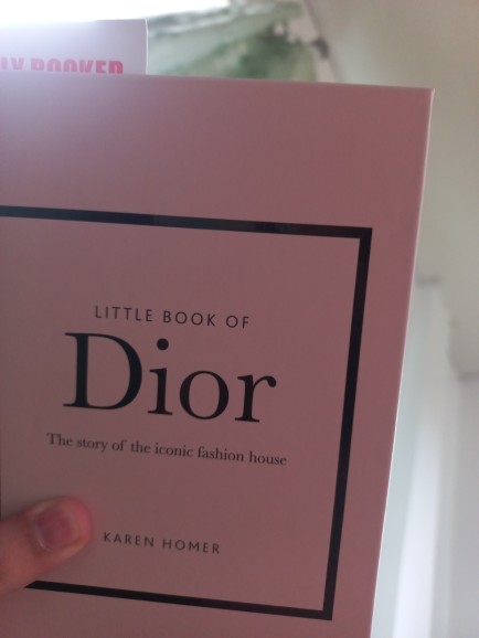 Little Book of Dior - Iconiko