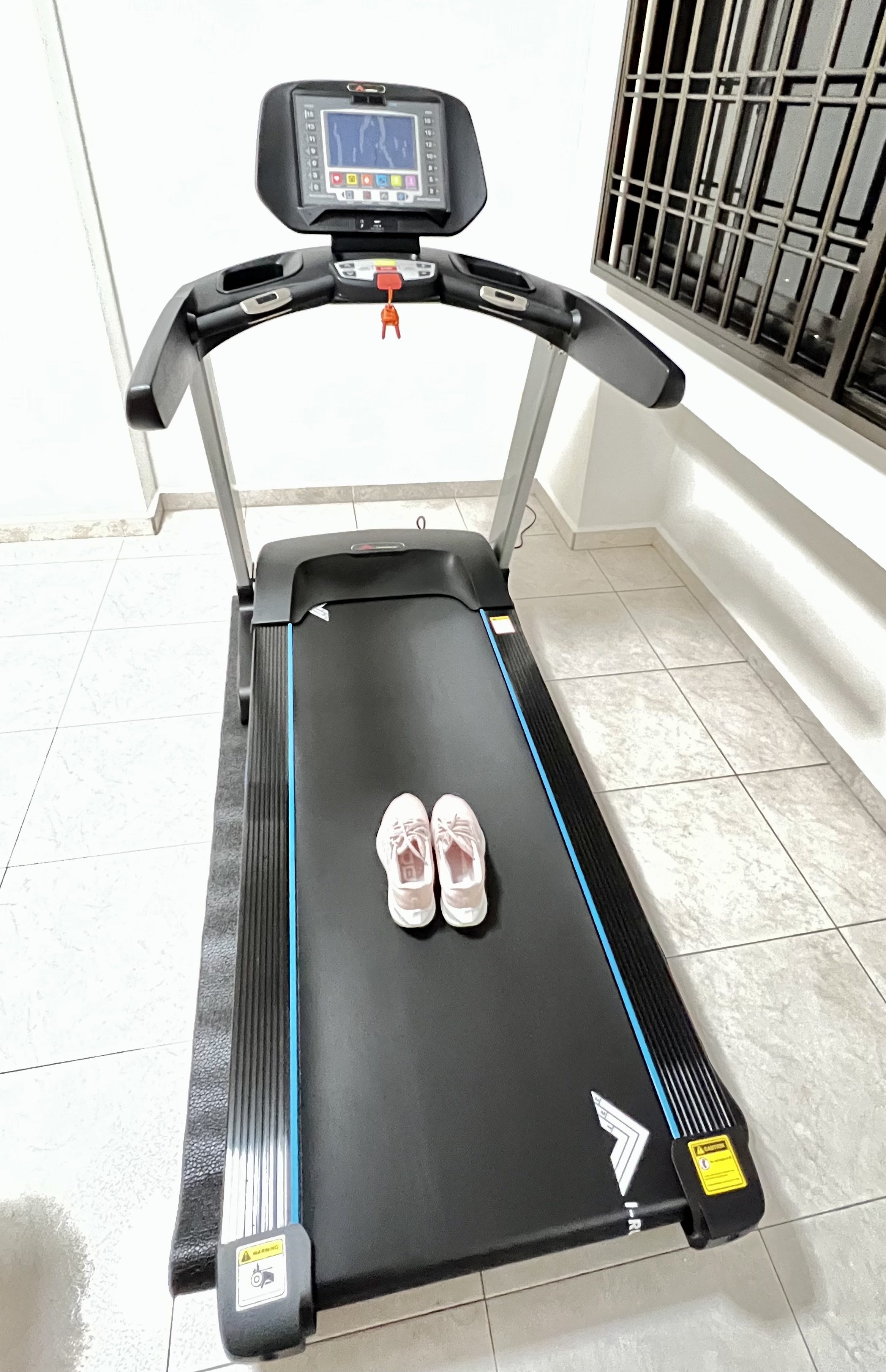 Tm1088 best sale foldable treadmill