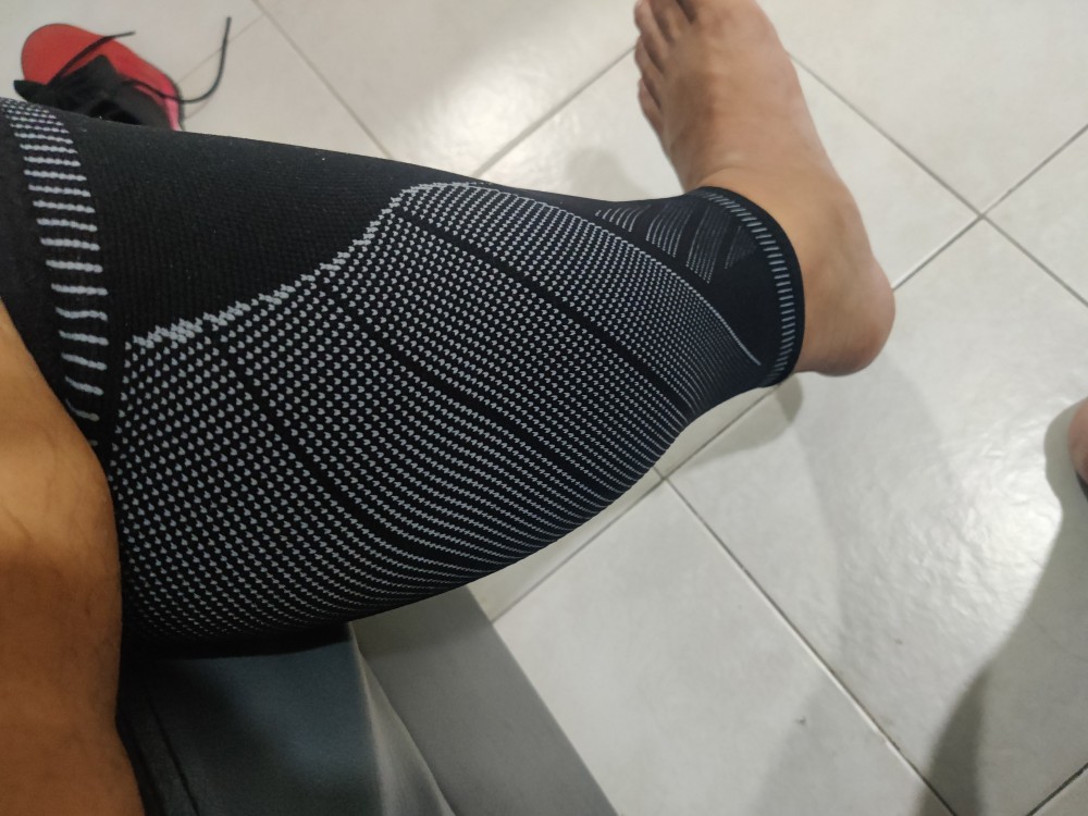 2Pcs/Pair Professional Sports Knitting Calf Compression Sleeve Shin Guard  Leg Sleeves Calf Support for Running Cycling Training