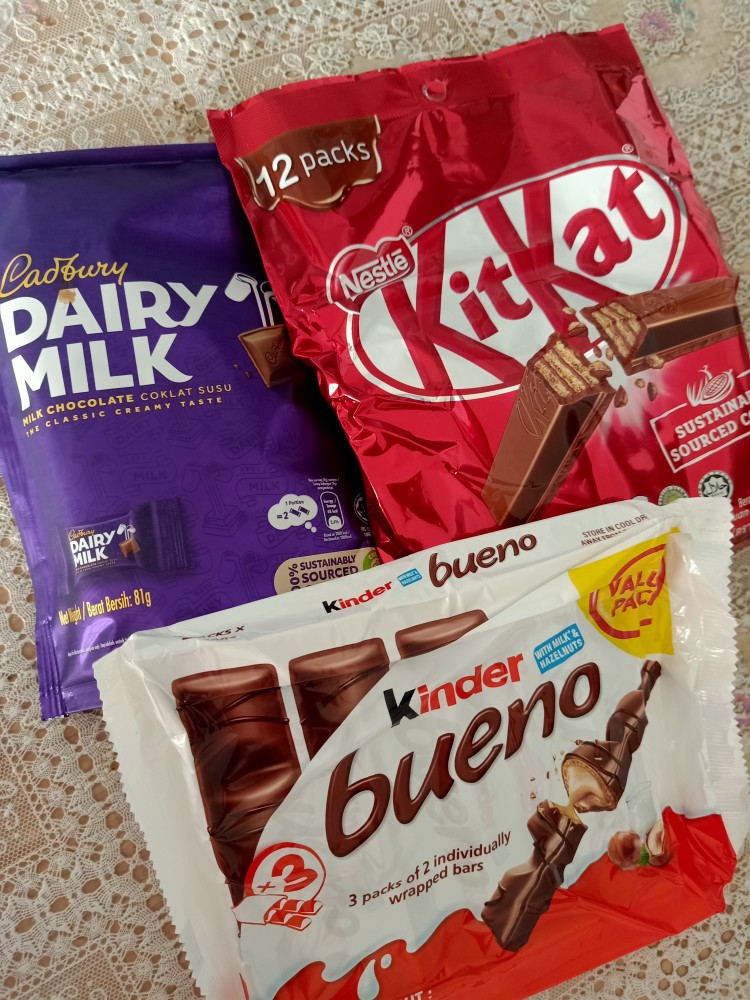 Chocolate Nestle KitKat Wafer Fingers in Milk Chocolate Bag 204g 