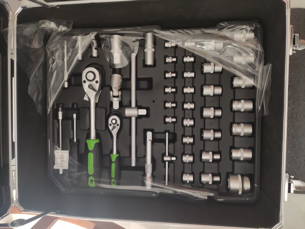  Caja de herramientas con ruedas, 3 en 1, portable, resistente,  con mango telescópico, ideal para almacén o garaje : Herramientas y Mejoras  del Hogar