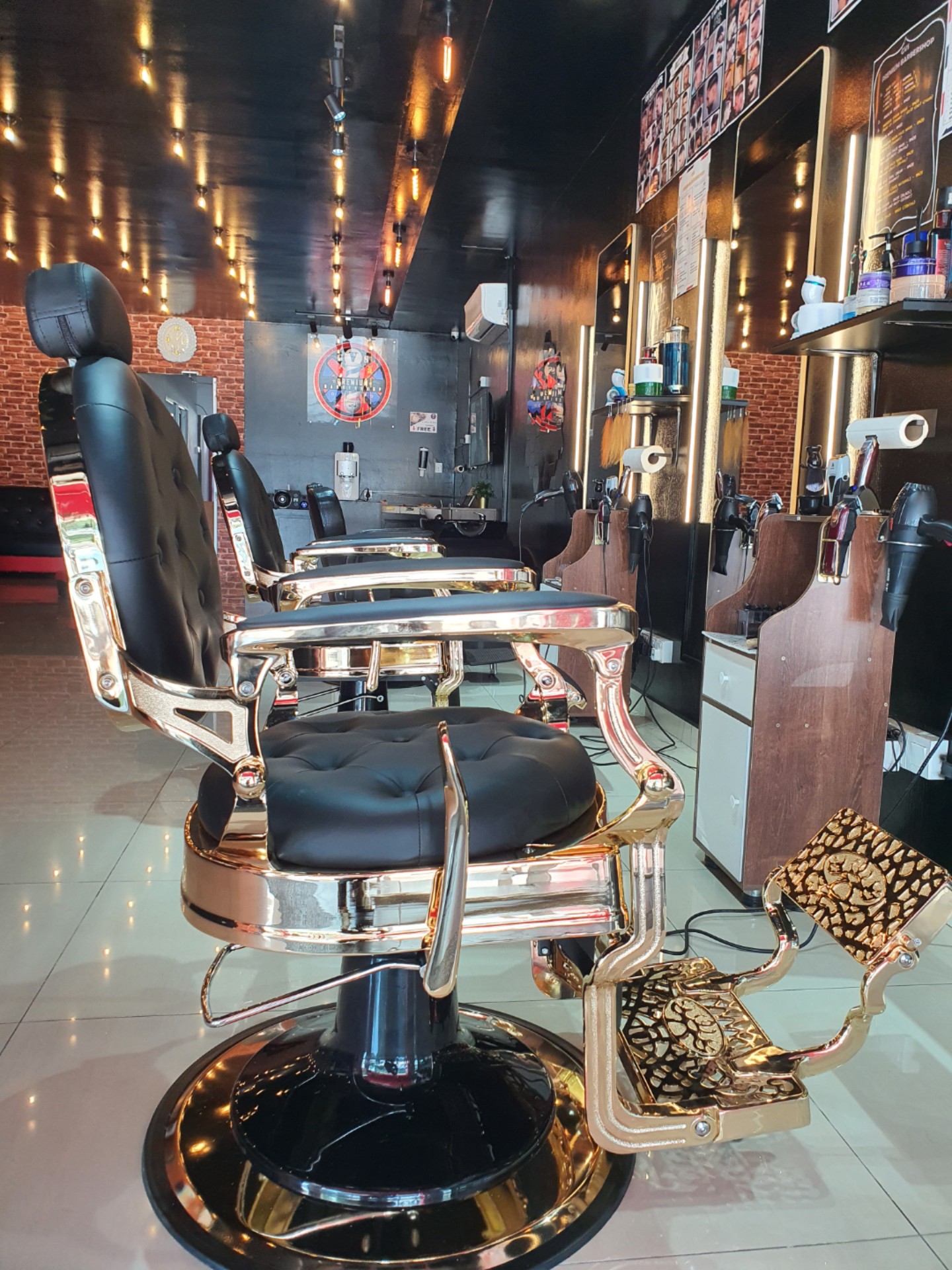 Royal Kingston K-839-E Hydraulic Heavy Duty Emperor Barber Chair