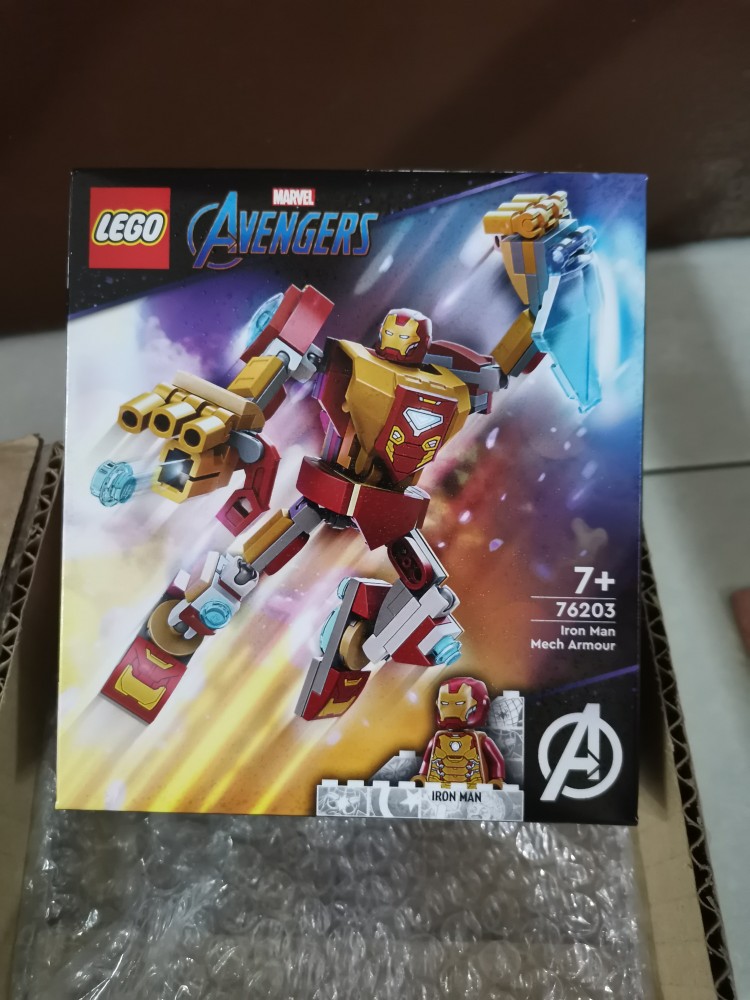 LEGO Marvel Avengers 76203 Iron Man Mech Armour
