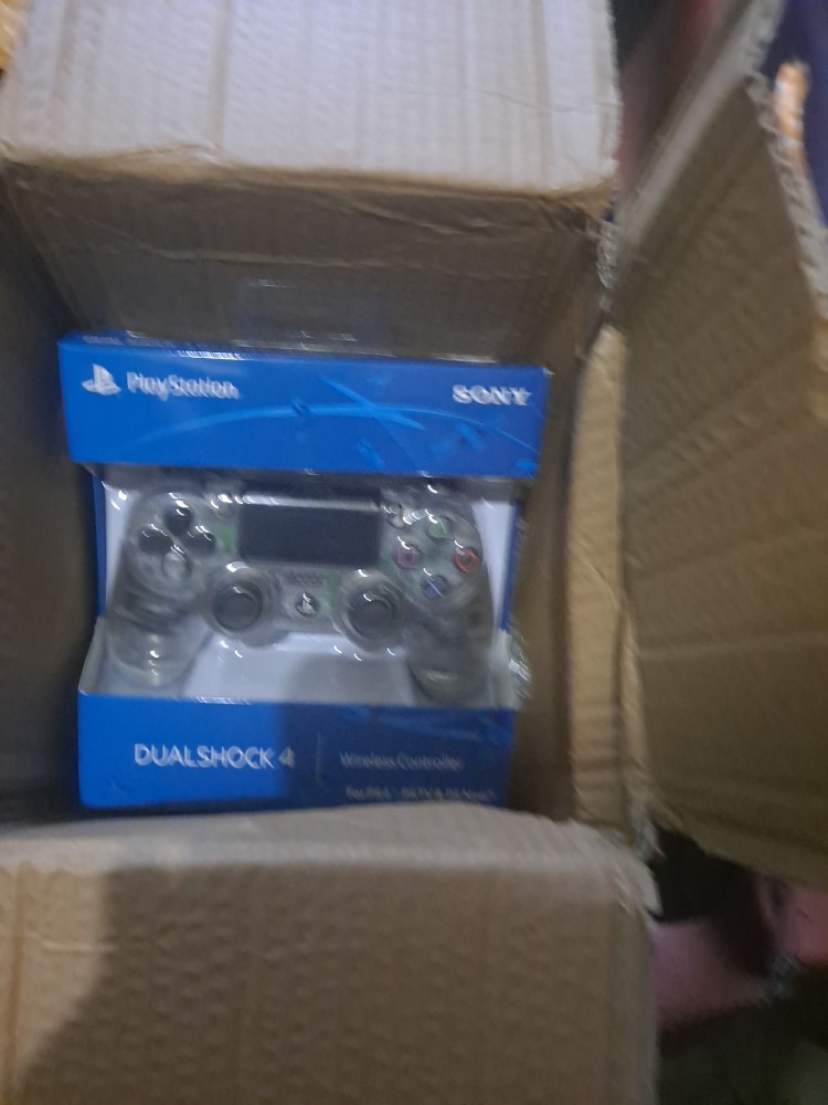 Fake dualshock deals 4 box