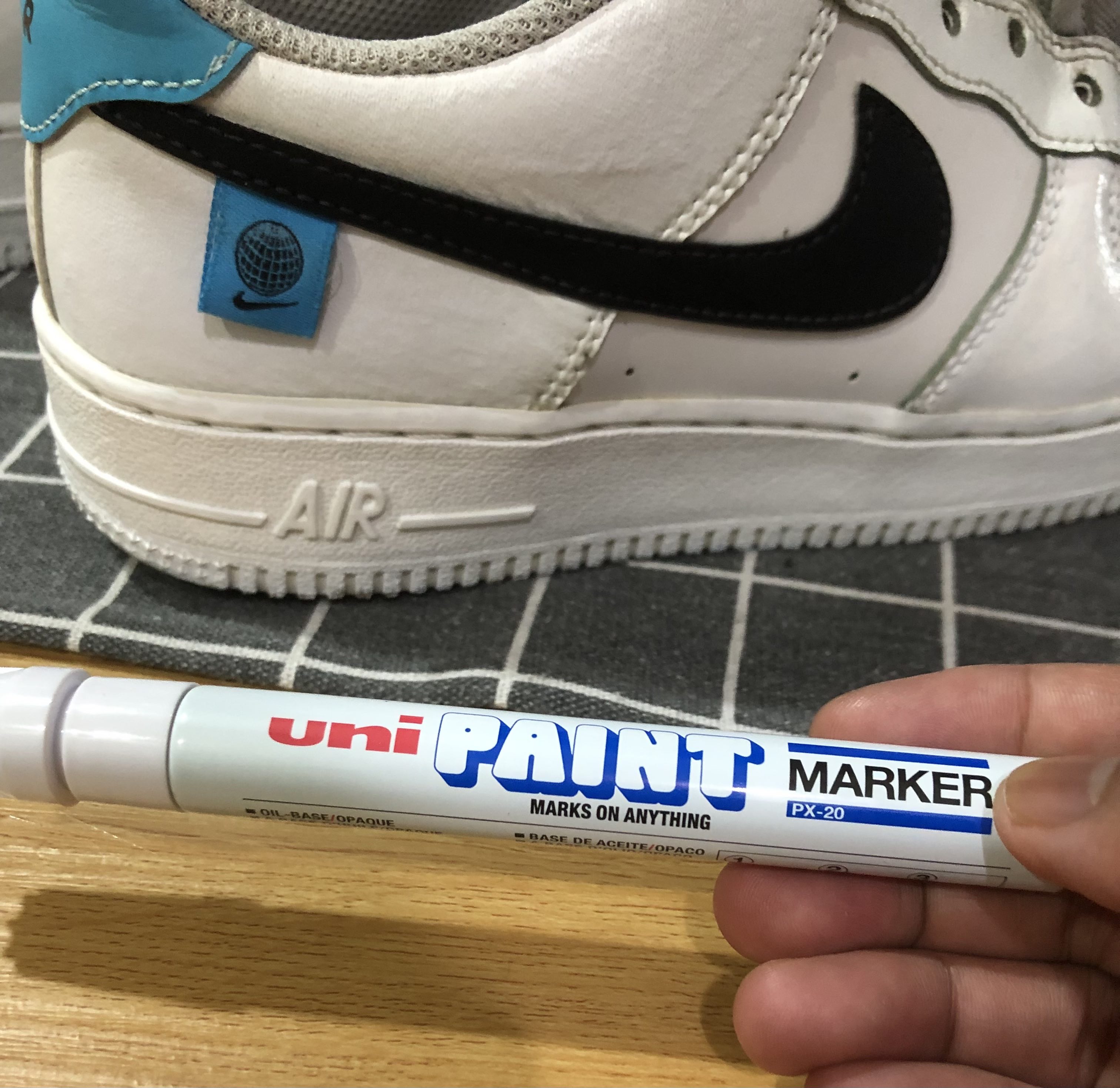 Buy Huanyo Uni Paint Marker Medium Tip - White (Nike Adidas Boost