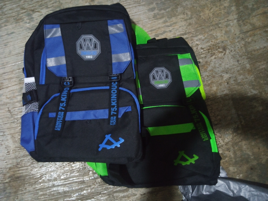 ADA YANG LAGI PROMO TAS RANSEL SEKOLAH 