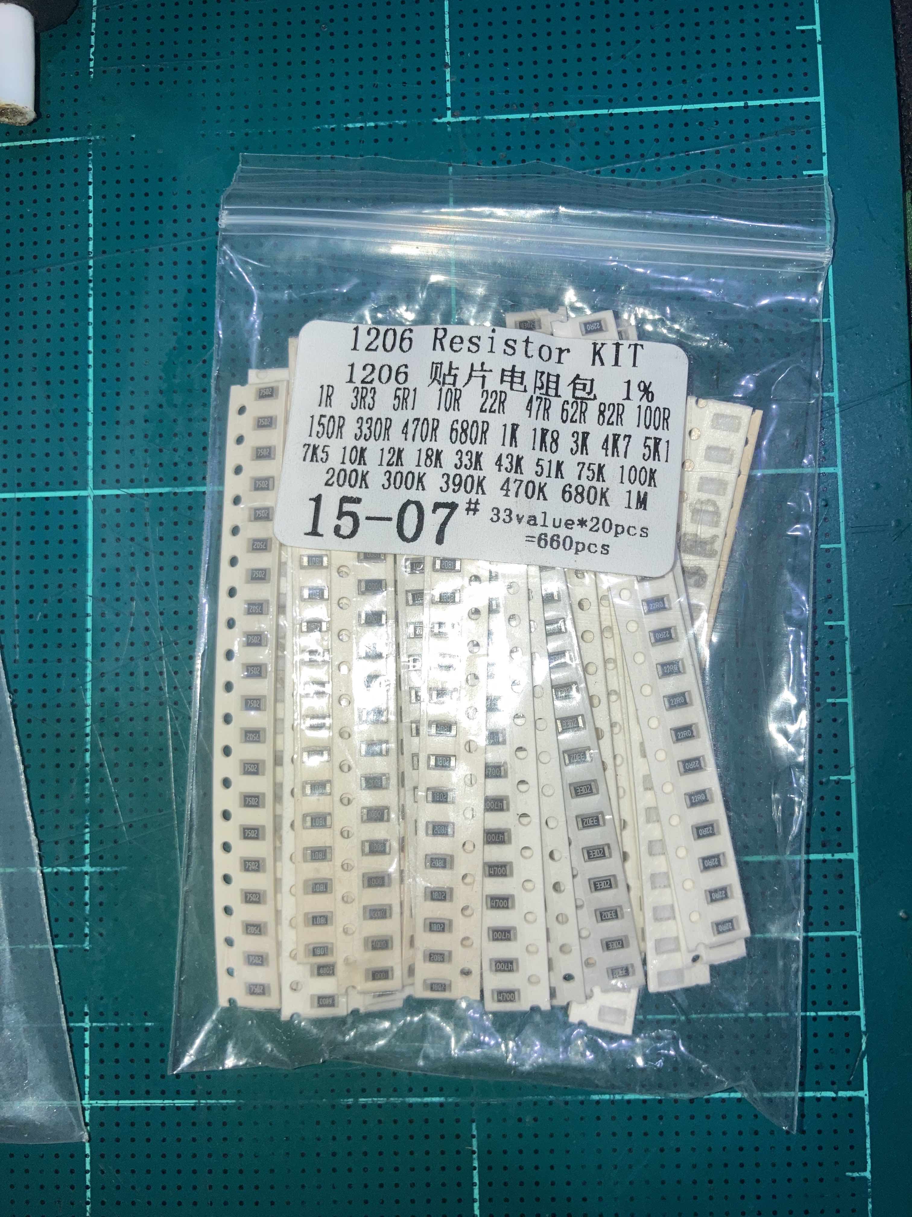 ตัวต้านทาน SMD CHIP 1ohm-1M 1206 SMD Resistor Kit 33valuesX 20pcs=660pcs  ***สต๊อกไทย ***