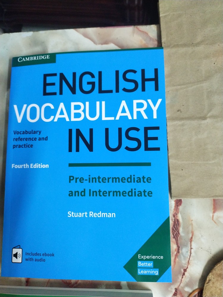 English Grammar in Use Essential, Intermediate, Advanced/Vocabulary in Use  /dioms in Use**WITHOUT E BOOKS & AUDIO**