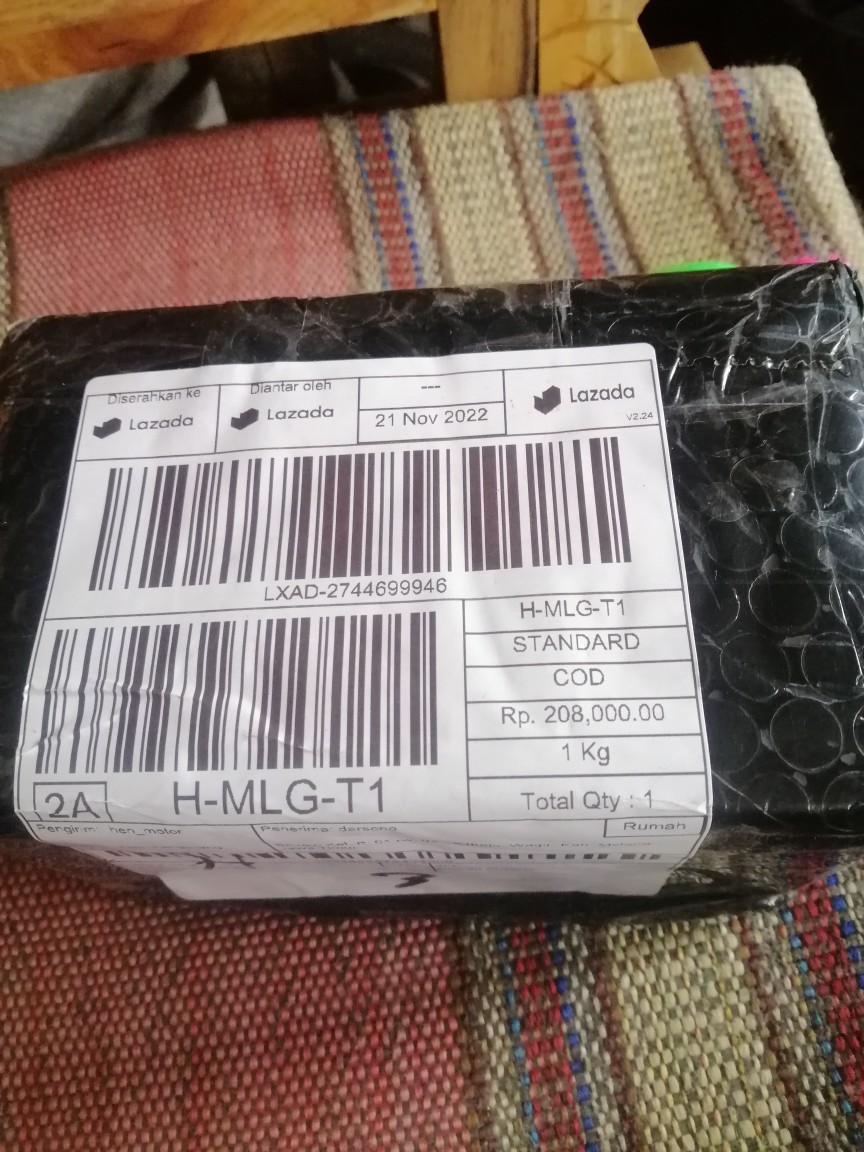 Urban outfitters return label
