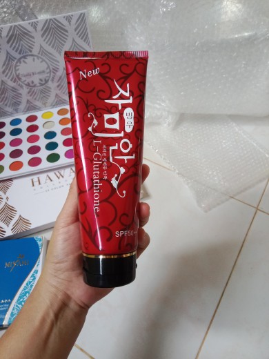 L-Glutathione Moist Whitening Lotion SPF 50++