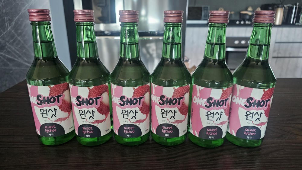 ONE SHOT Korean Soju Bundle of 6 (Assorted Flavours) 360ml x 6 Bottles