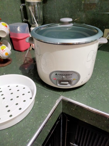 Hanabishi Rice Cooker HHRCCERC in 3 capacities (1.5 Liter, 1.8 Liter, 2.2  Liter) Non-toxic ceramic coating