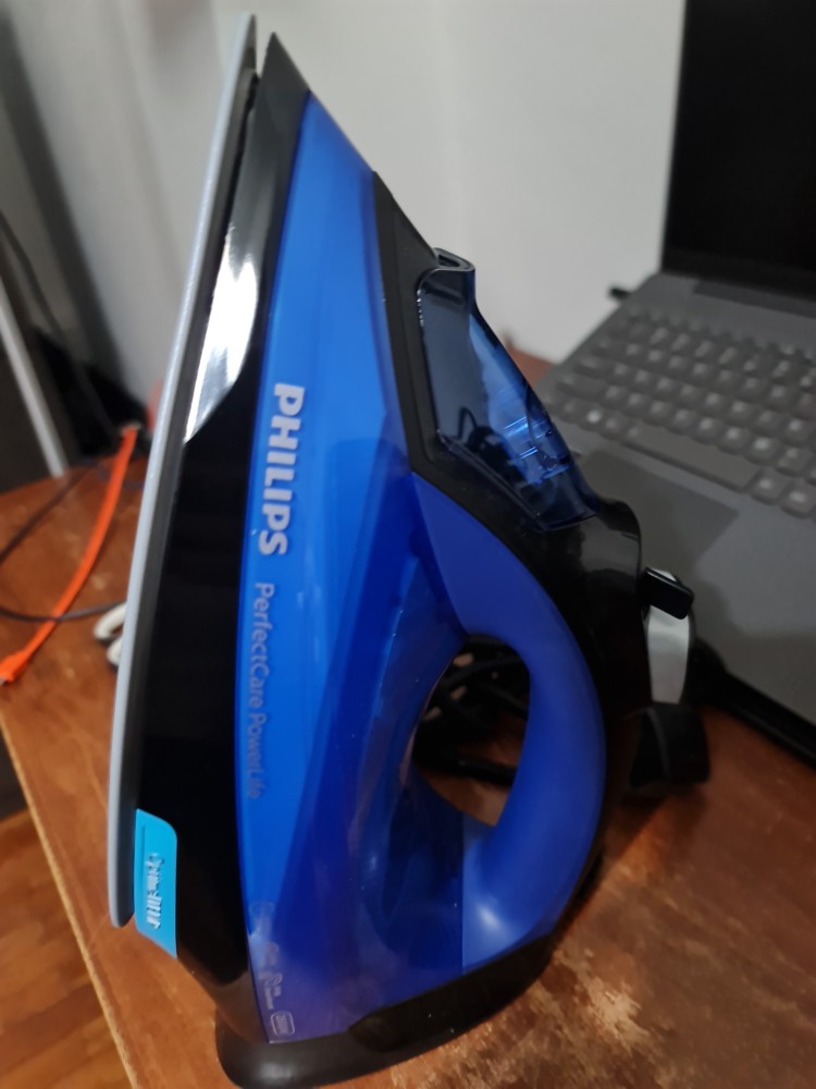 Philips PerfectCare Steam In Iron Blue GC3920/24