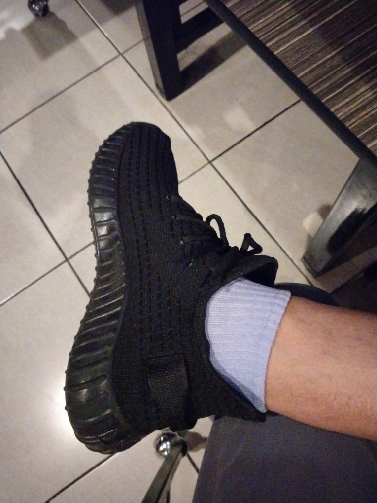 Yeezy hot sale 35 olx