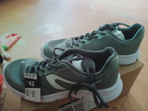 Decathlon Kalenji Running Shoes Run 100 Grey, Men's Fashion, Footwear,  Sneakers on Carousell