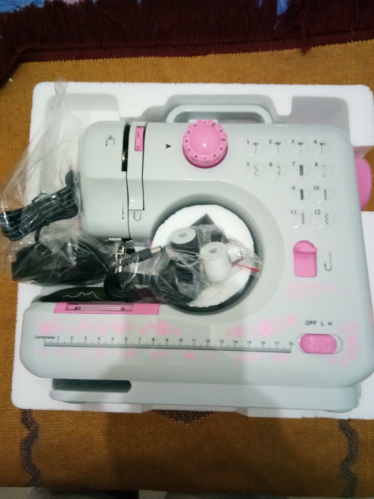 Mini Multifunctional Household Sewing Machine Pink